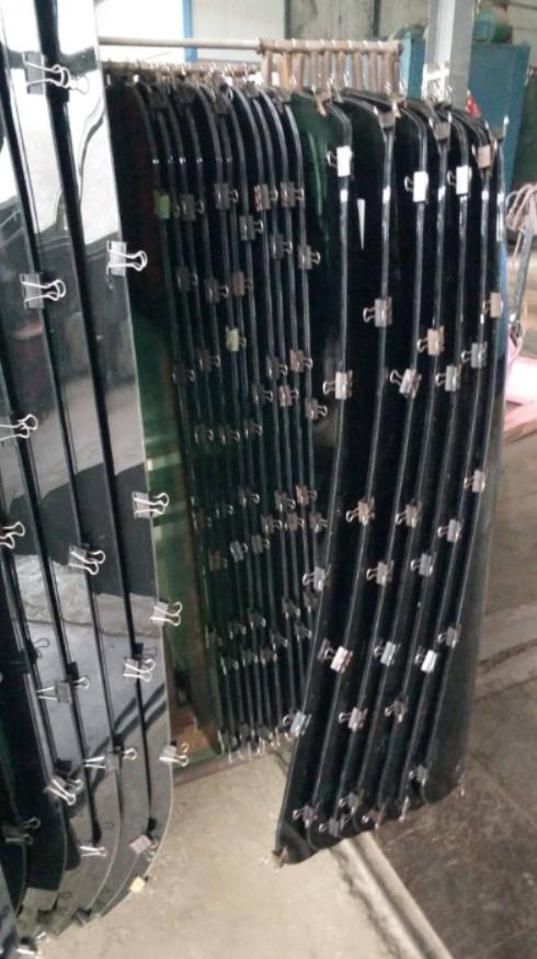 Auto Glass - Windshield, Door Glass, Vent Glass, Quarter Glass, Backglass