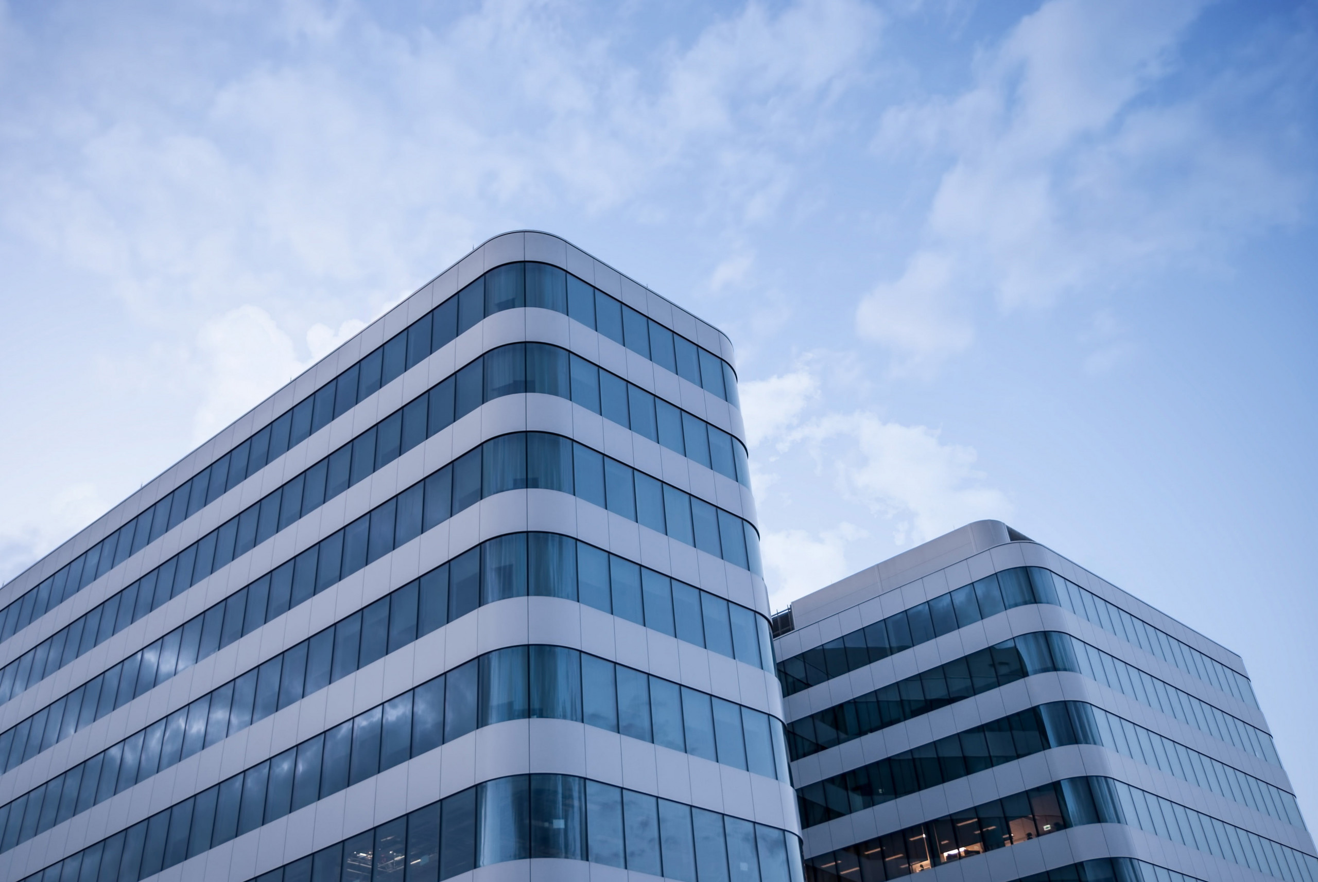 office-building-business-sky-reflection-e9ea3b542ce5f68bb07d98c8ba5ced5c
